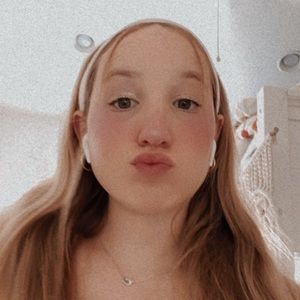 Meet your Posher, Kinley